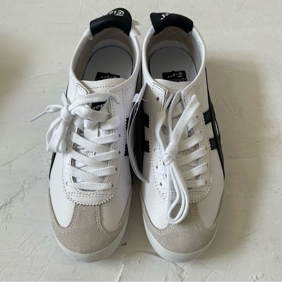 Onitsuka Tiger MEXICO 66 1183A201 126 WHITE BLACK Size US 4.5 EURO 37 NIB - Picture 2 of 11